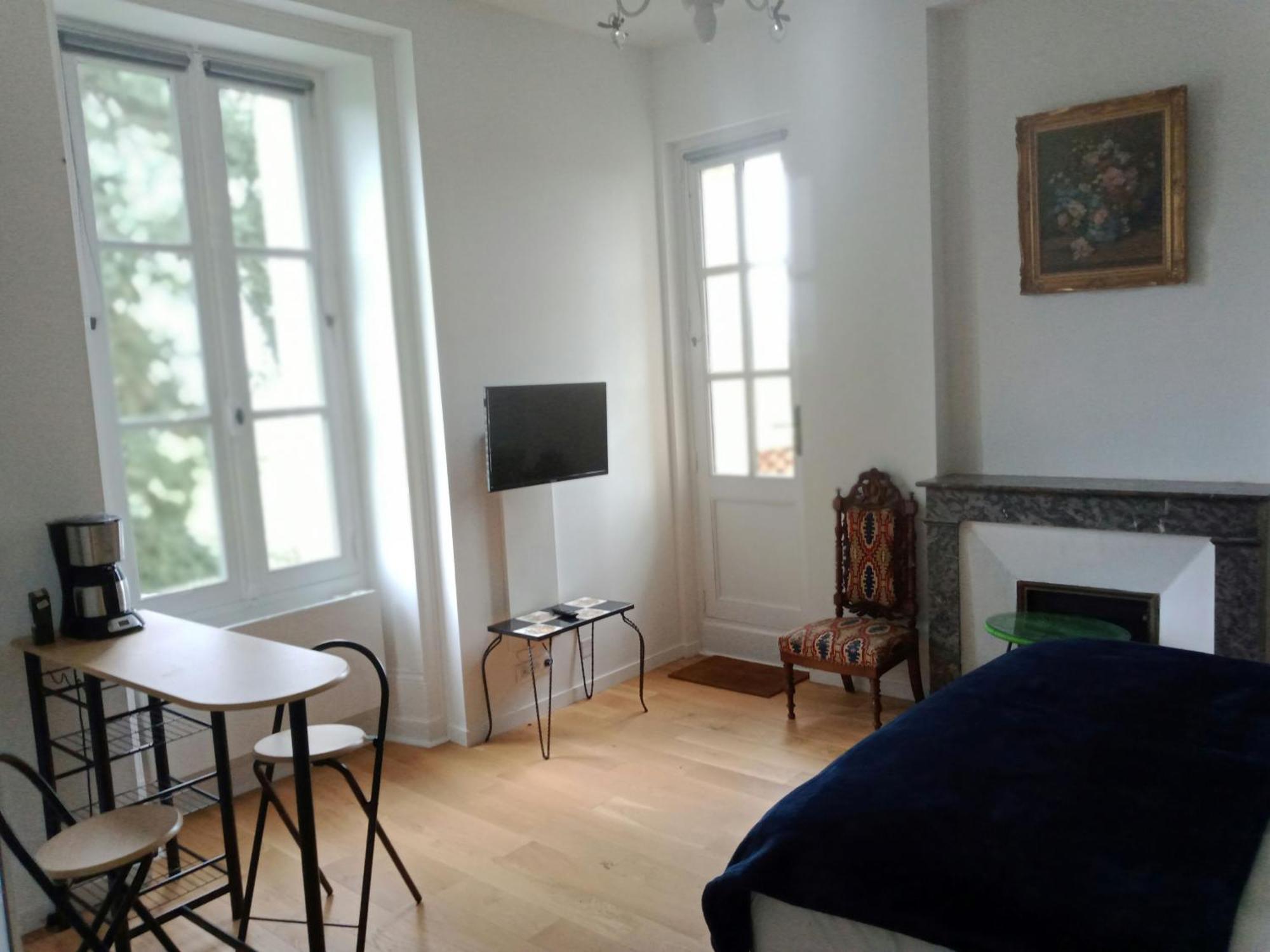 Villa Saint Pierre La Trimouille ภายนอก รูปภาพ