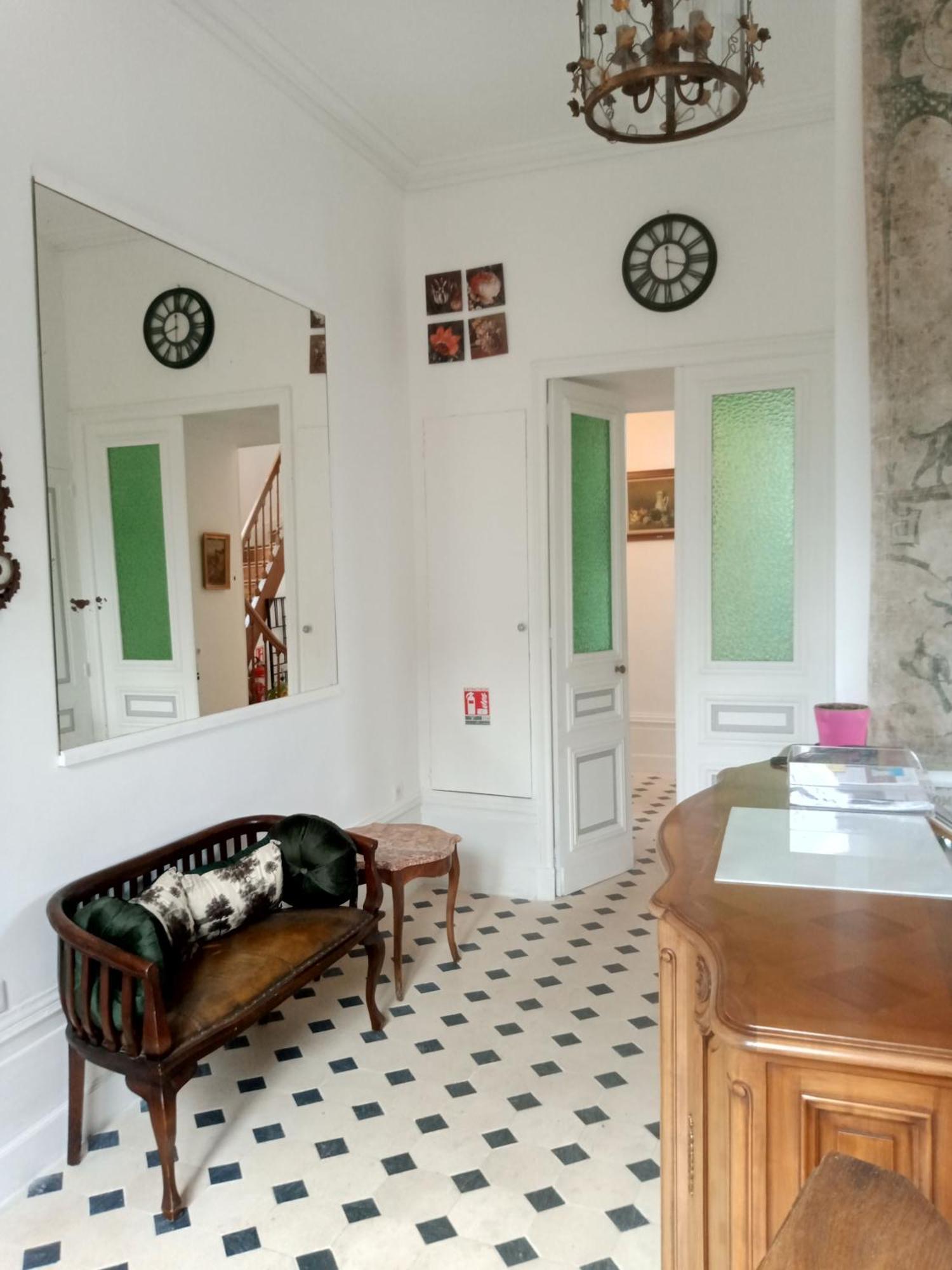 Villa Saint Pierre La Trimouille ภายนอก รูปภาพ